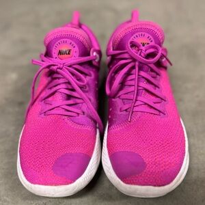 NIKE Joyride Run Sneakers Size 8 Fly Knit Fire Pink